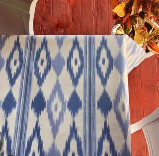 Mantel antimanchas Mallorquina de hule resinado en color Azul