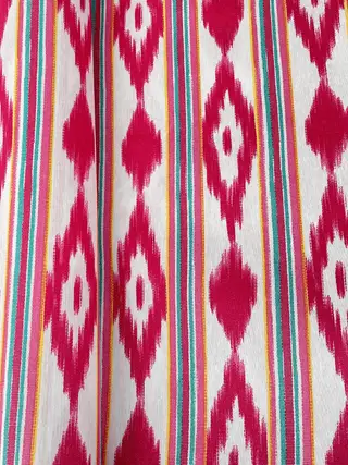 Mantel antimanchas Mallorquina de hule resinado en color Fucsia