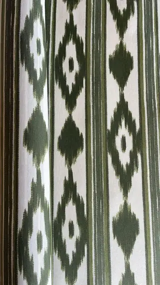 Mantel antimanchas Mallorquina de hule resinado en color Verde Oliva