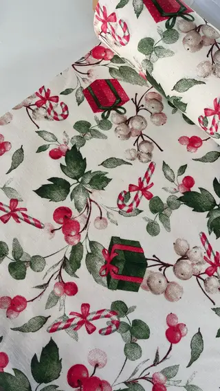 Mantel de Navidad de hule resinado, estampado Regalos Rojo