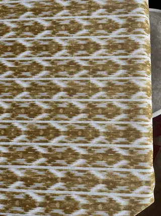 Mantel antimanchas Palma de hule resinado en color Mostaza