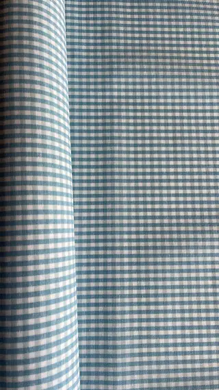 Mantel antimanchas Vichy de hule resinado en color Celeste